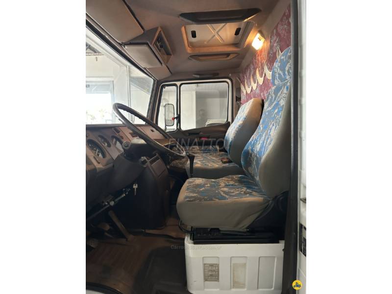 MERCEDES-BENZ - 709 - 1992/1993 - Branca - Sob Consulta