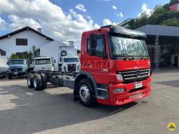 MERCEDES-BENZ - ATEGO 2428 - 2010/2011 - Vermelha - Sob Consulta