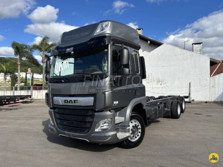DAF - CF FAS - 2023/2023 - Cinza - Sob Consulta