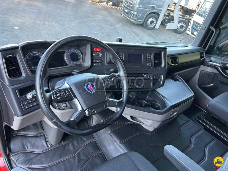 SCANIA - R-450 A6X2 - 2020/2021 - Vermelha - Sob Consulta