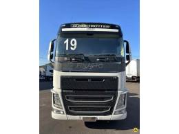 VOLVO - FH - 2019/2019 - Branca - Sob Consulta